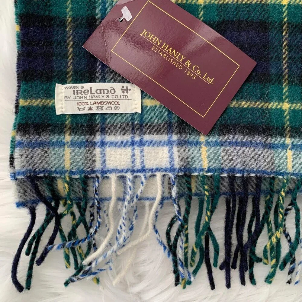 NWT John Hanly Ireland - Green plaid lambswool fringed scarf 100% Lambswool